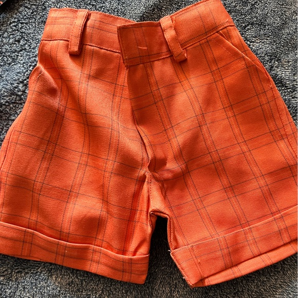 T-Shirt & Shorts Set with Suspenders - Picture 3 of 4